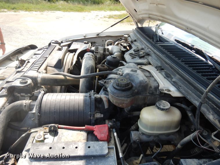 image for item IL9928 2007 Ford F450 Super Duty  flatbed truck