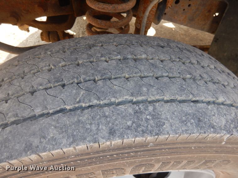 image for item IL9928 2007 Ford F450 Super Duty  flatbed truck