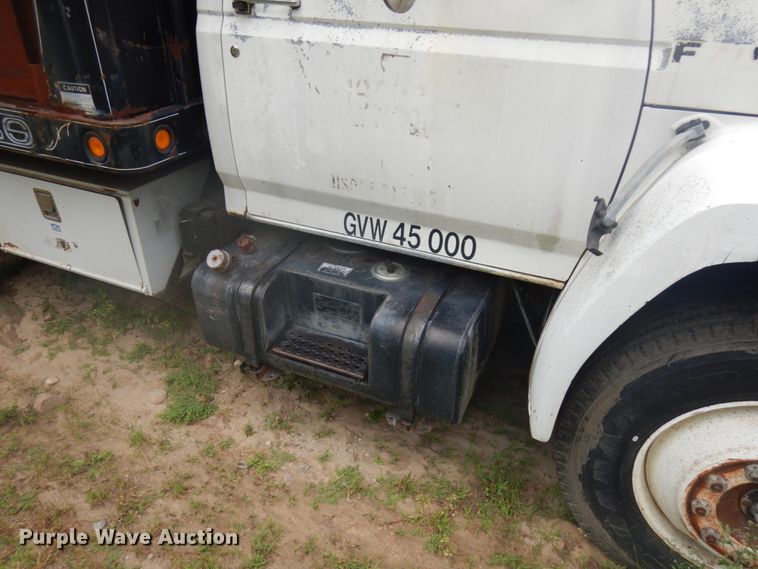 image for item IL9929 1991 Ford F700  dump truck