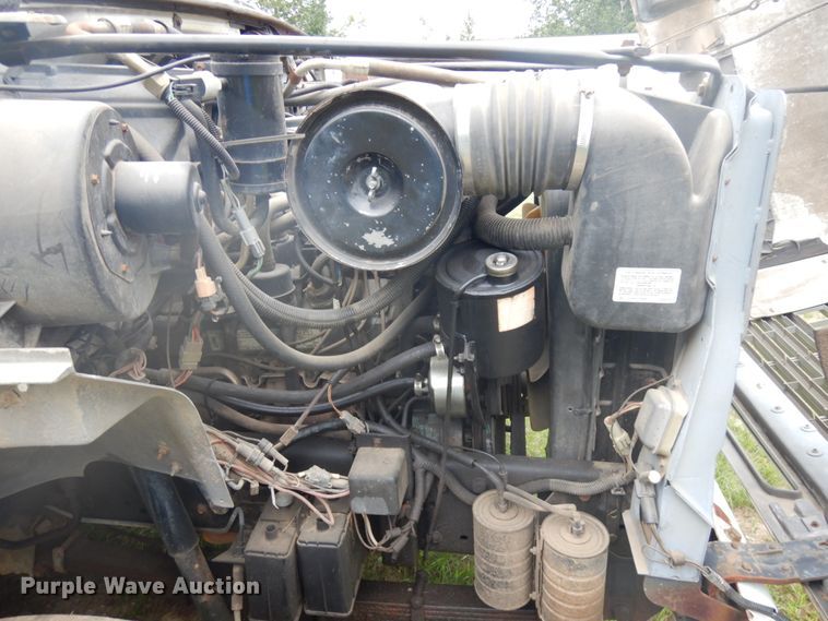 image for item IL9929 1991 Ford F700  dump truck