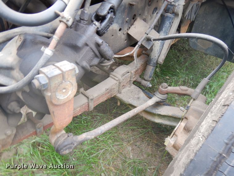 image for item IL9929 1991 Ford F700  dump truck