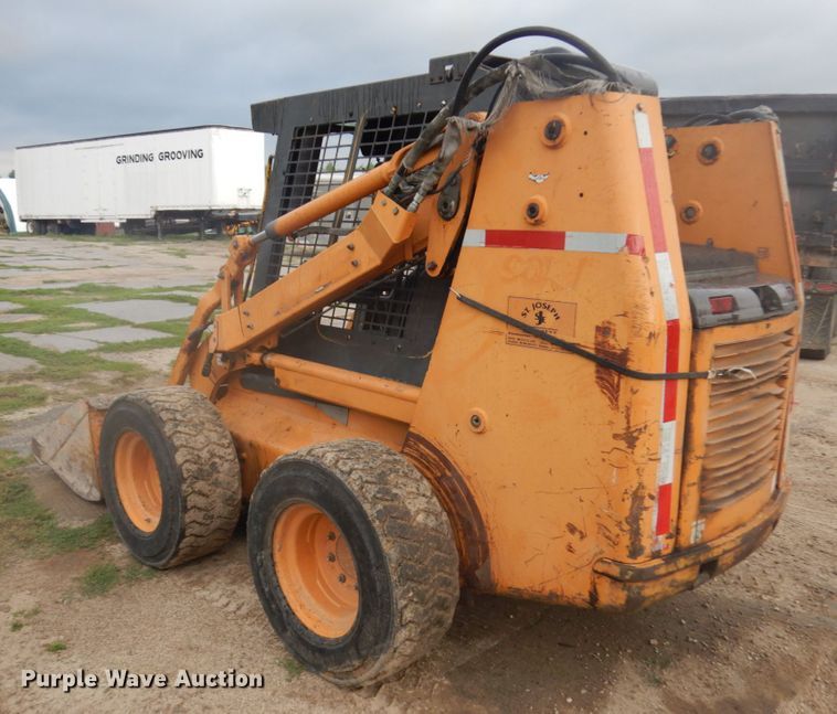 image for item IL9930 2002 Case 90XT  skid steer loader