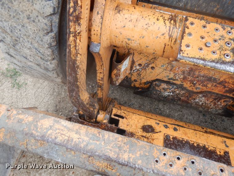 image for item IL9930 2002 Case 90XT  skid steer loader