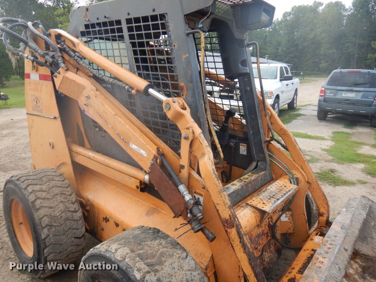 image for item IL9930 2002 Case 90XT  skid steer loader
