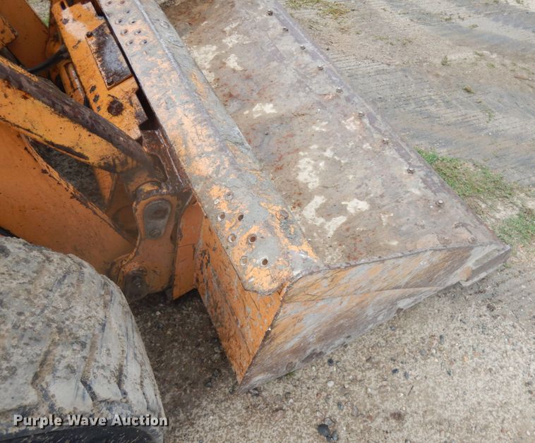 image for item IL9930 2002 Case 90XT  skid steer loader