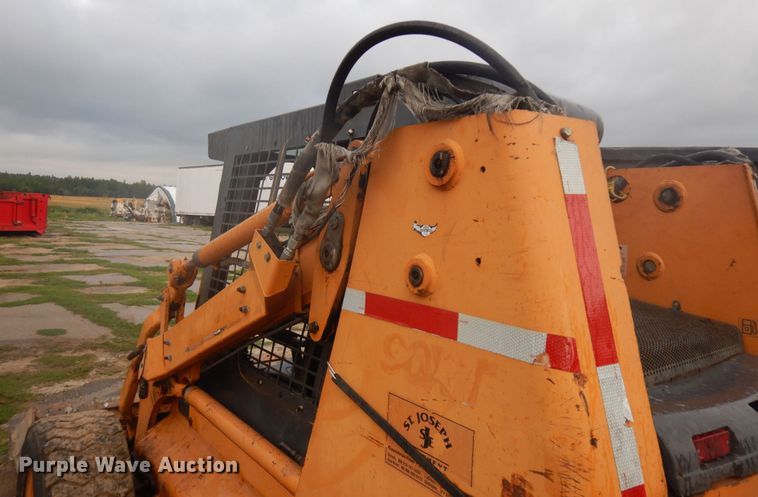 image for item IL9930 2002 Case 90XT  skid steer loader