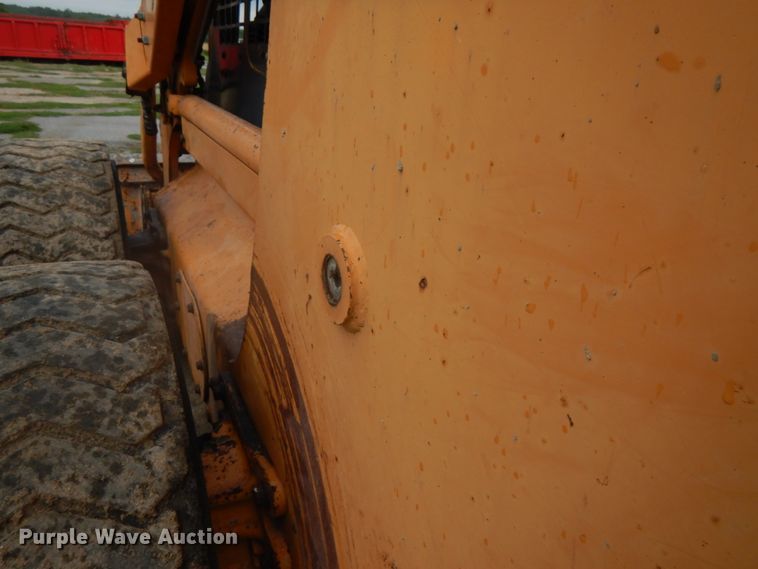 image for item IL9930 2002 Case 90XT  skid steer loader