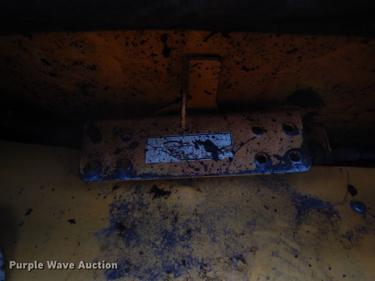 image for item IL9930 2002 Case 90XT  skid steer loader