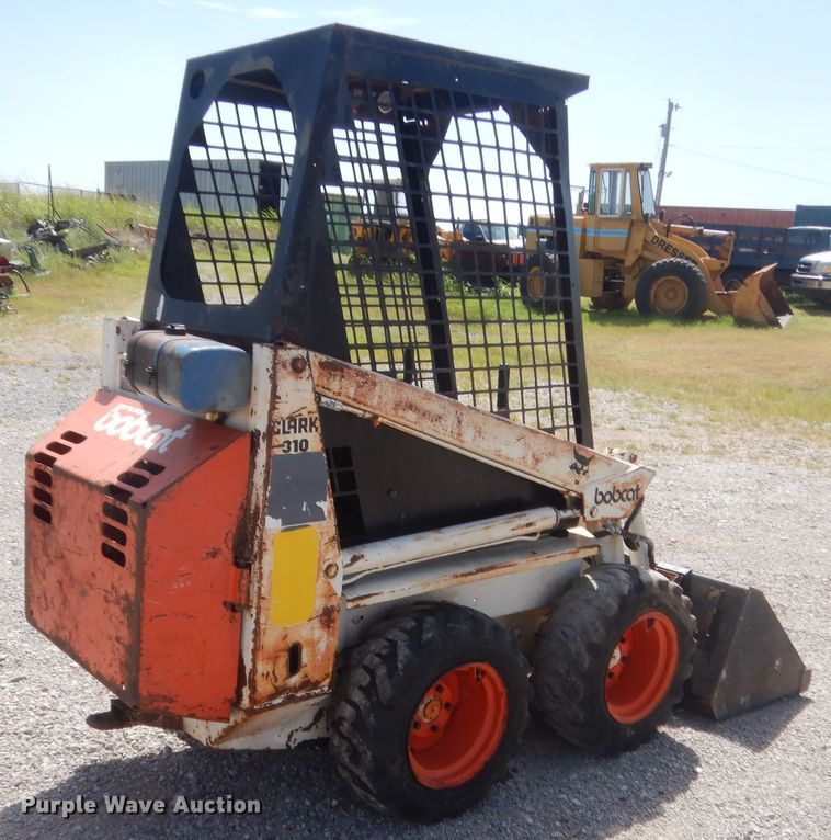 image for item IN9502 1981 Bobcat 310  skid steer loader