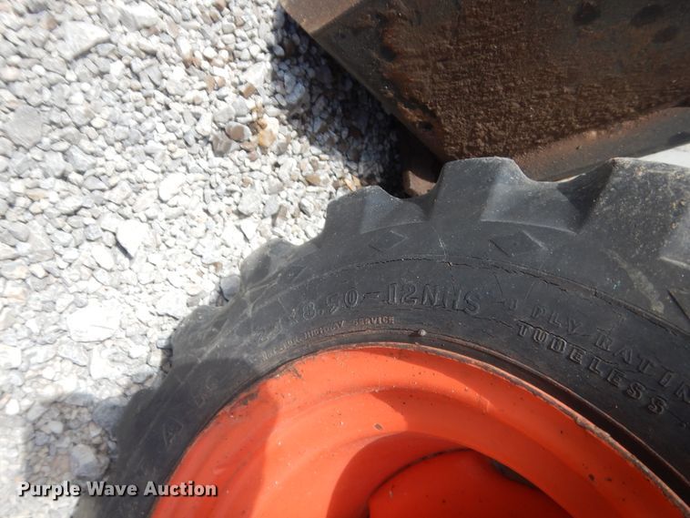 image for item IN9502 1981 Bobcat 310  skid steer loader