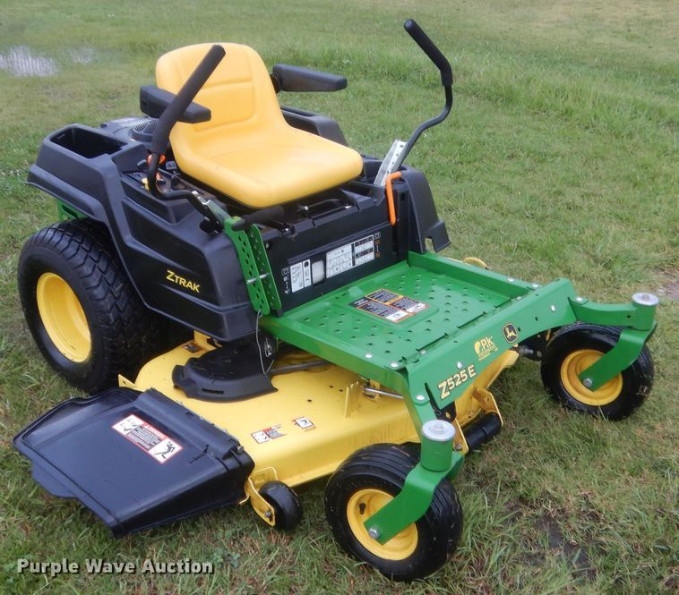 image for item IN9527 John Deere Z525E  ZTR lawn mower