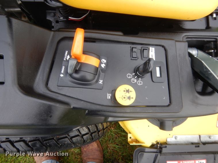 image for item IN9527 John Deere Z525E  ZTR lawn mower