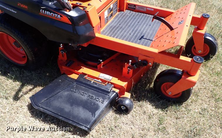image for item IN9566 Kubota Z122R  ZTR lawn mower