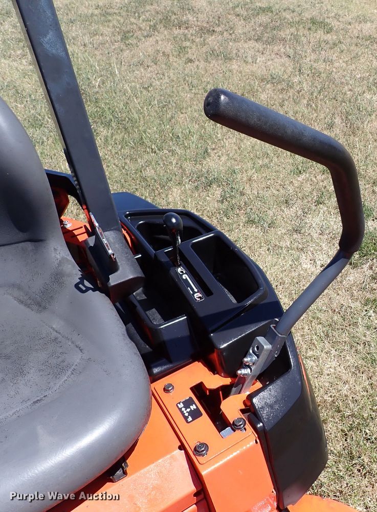 image for item IN9566 Kubota Z122R  ZTR lawn mower