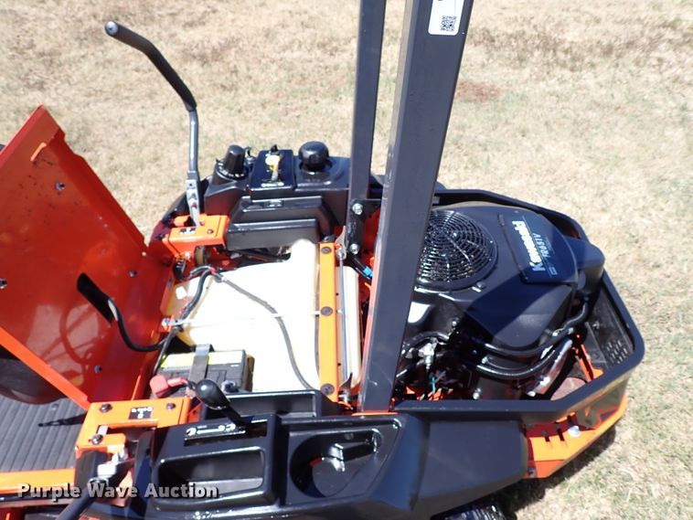 image for item IN9566 Kubota Z122R  ZTR lawn mower