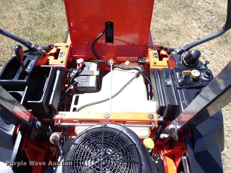 image for item IN9566 Kubota Z122R  ZTR lawn mower