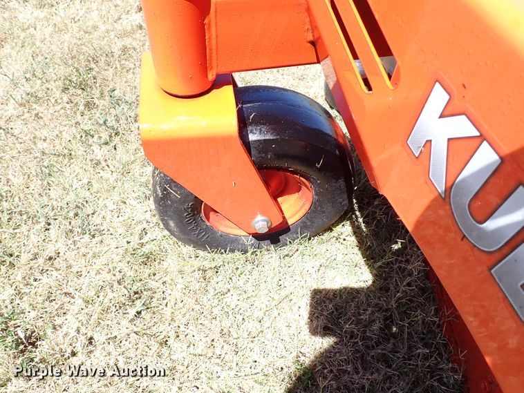 image for item IN9566 Kubota Z122R  ZTR lawn mower