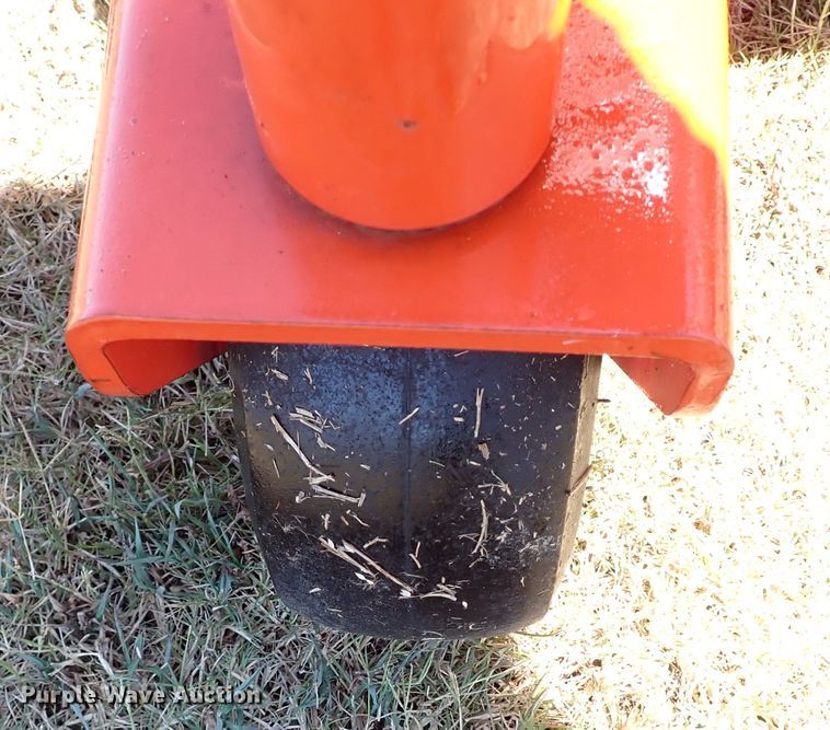 image for item IN9566 Kubota Z122R  ZTR lawn mower