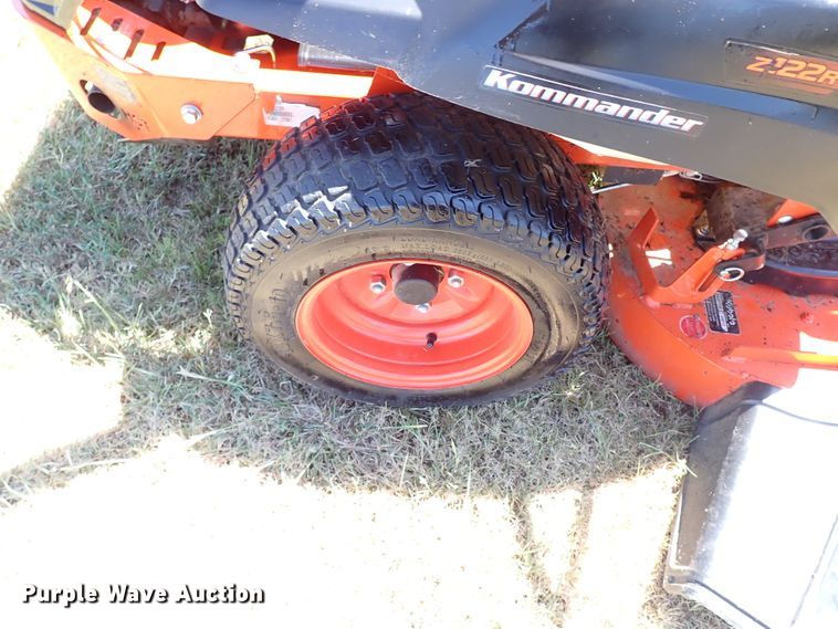 image for item IN9566 Kubota Z122R  ZTR lawn mower