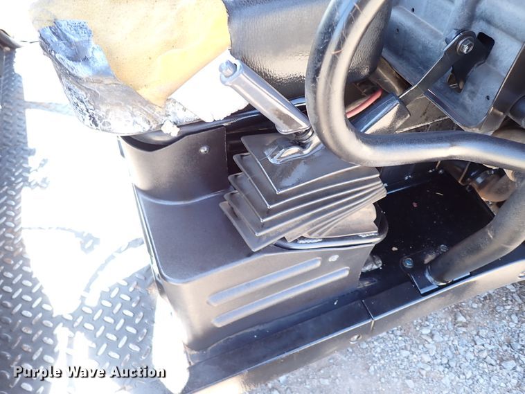 image for item IN9569 2012 Kawasaki Mule 4010  utility vehicle