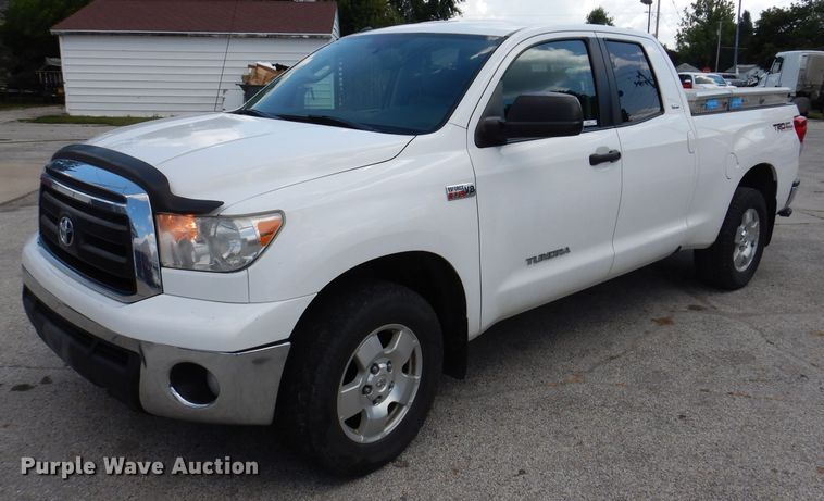 image for item IN9804 2013 Toyota Tundra  Double Cab pickup truck