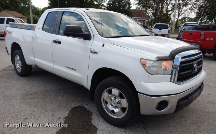 image for item IN9804 2013 Toyota Tundra  Double Cab pickup truck