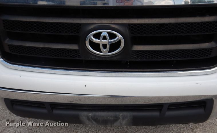 image for item IN9804 2013 Toyota Tundra  Double Cab pickup truck