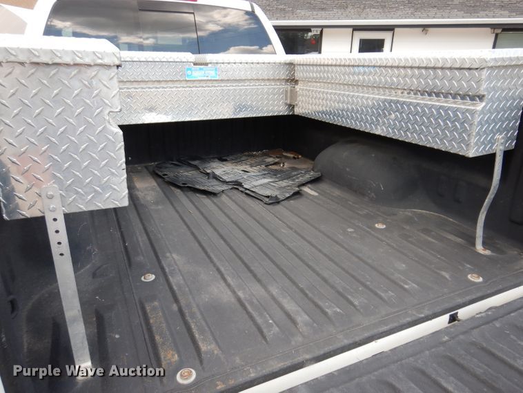 image for item IN9804 2013 Toyota Tundra  Double Cab pickup truck