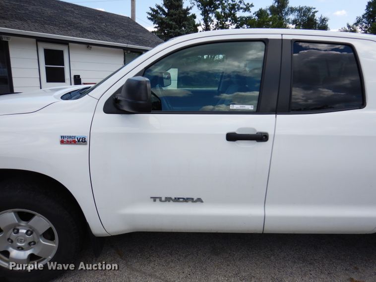 image for item IN9804 2013 Toyota Tundra  Double Cab pickup truck