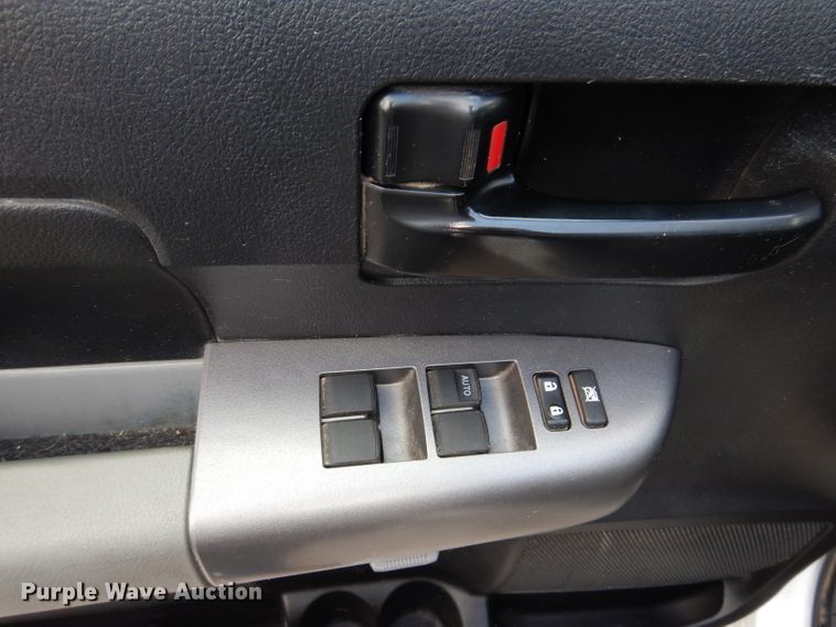 image for item IN9804 2013 Toyota Tundra  Double Cab pickup truck