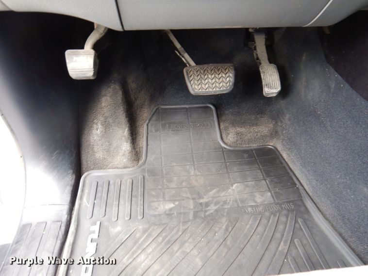 image for item IN9804 2013 Toyota Tundra  Double Cab pickup truck