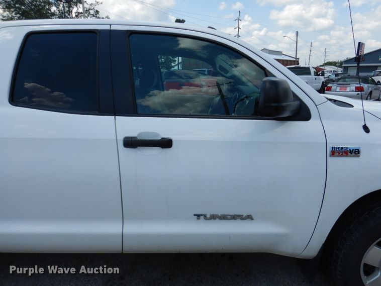 image for item IN9804 2013 Toyota Tundra  Double Cab pickup truck