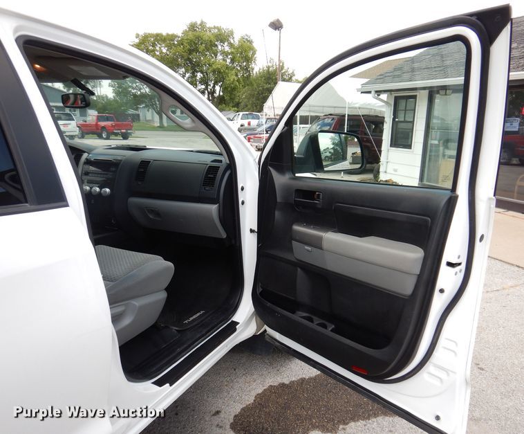 image for item IN9804 2013 Toyota Tundra  Double Cab pickup truck