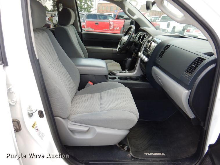 image for item IN9804 2013 Toyota Tundra  Double Cab pickup truck