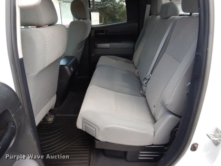 image for item IN9804 2013 Toyota Tundra  Double Cab pickup truck