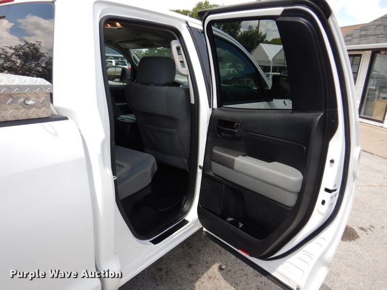 image for item IN9804 2013 Toyota Tundra  Double Cab pickup truck