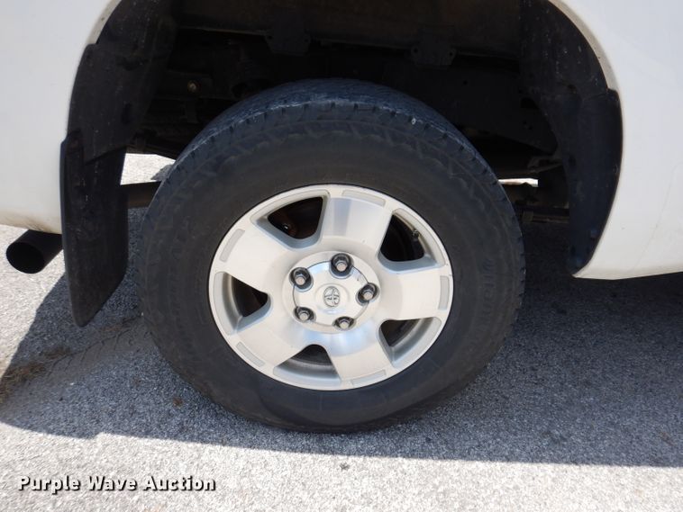 image for item IN9804 2013 Toyota Tundra  Double Cab pickup truck