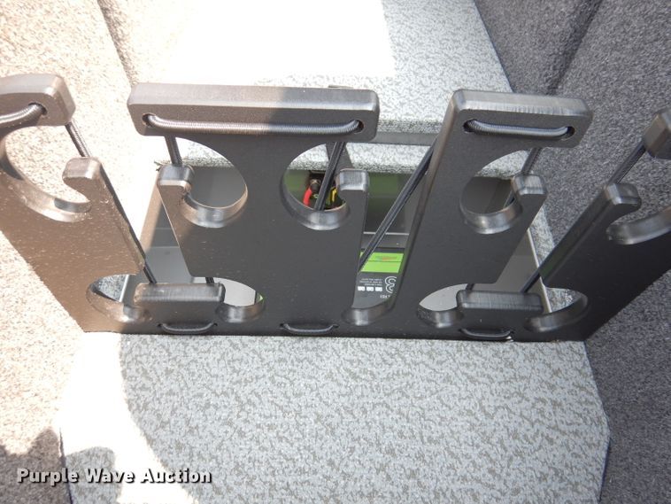 image for item IN9829 2021 Lund 1675 Impact  boat