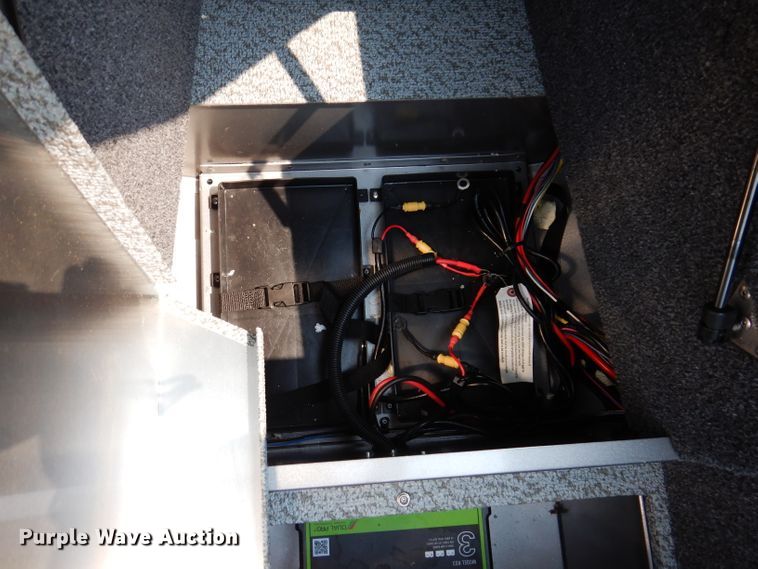 image for item IN9829 2021 Lund 1675 Impact  boat