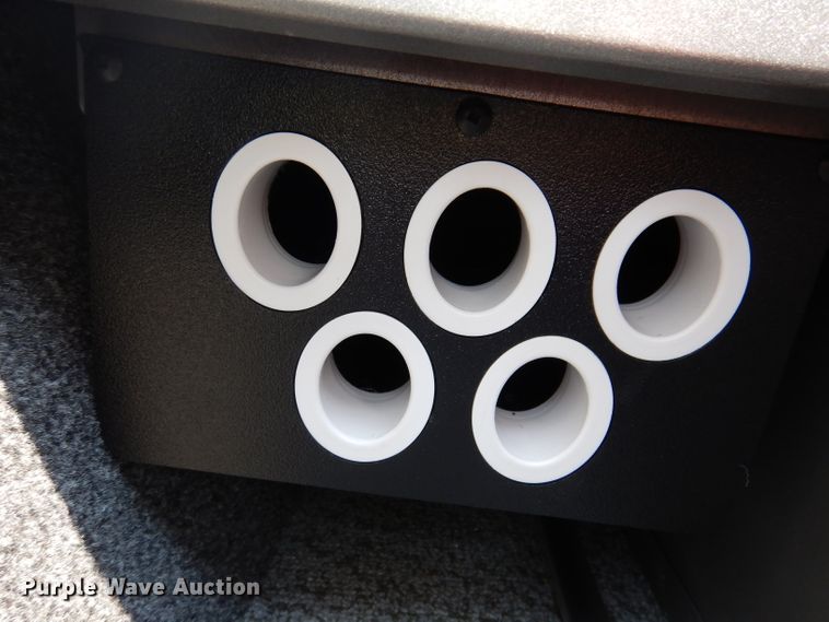 image for item IN9829 2021 Lund 1675 Impact  boat