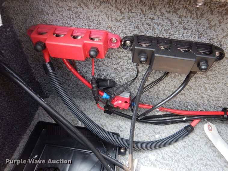 image for item IN9829 2021 Lund 1675 Impact  boat