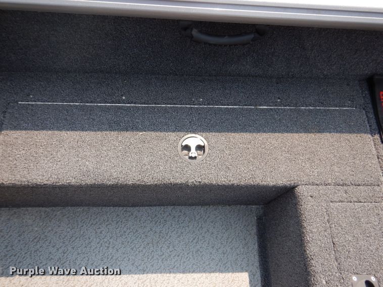 image for item IN9829 2021 Lund 1675 Impact  boat