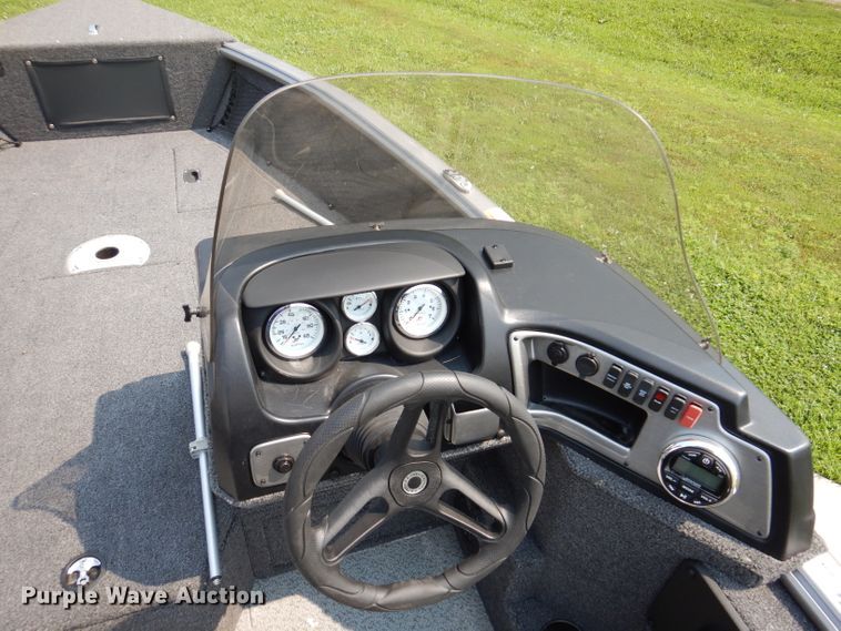 image for item IN9829 2021 Lund 1675 Impact  boat