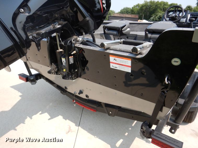 image for item IN9829 2021 Lund 1675 Impact  boat