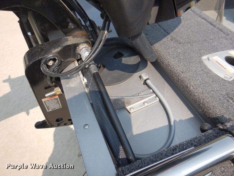 image for item IN9829 2021 Lund 1675 Impact  boat