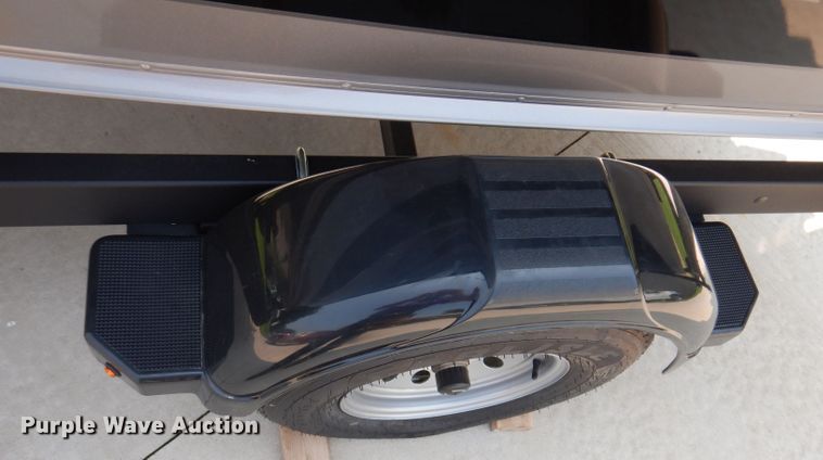 image for item IN9829 2021 Lund 1675 Impact  boat