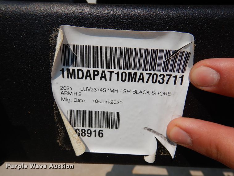 image for item IN9829 2021 Lund 1675 Impact  boat