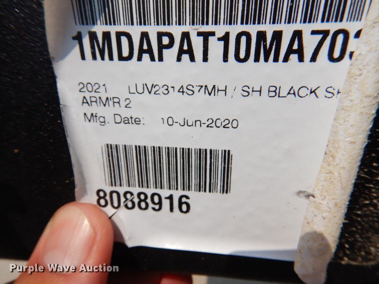 image for item IN9829 2021 Lund 1675 Impact  boat