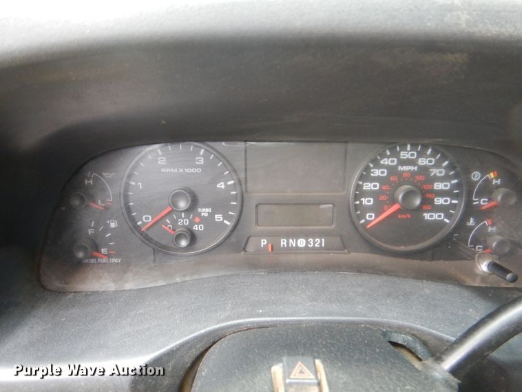 image for item IR9023 2006 Ford F550 Super Duty XL  flatbed truck