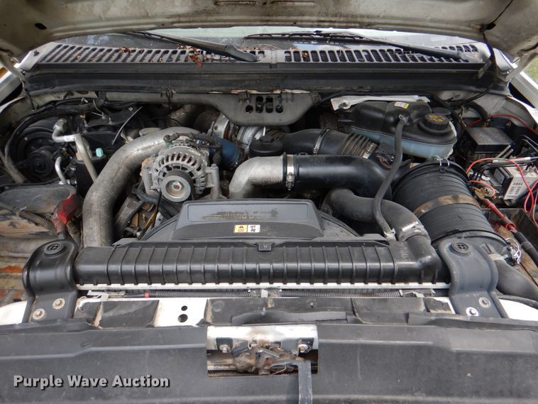 image for item IR9023 2006 Ford F550 Super Duty XL  flatbed truck